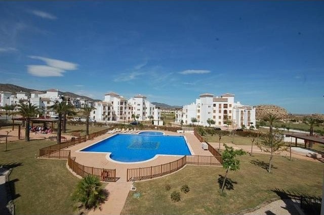 2 bedroom Apartment For Sale: 2nd..