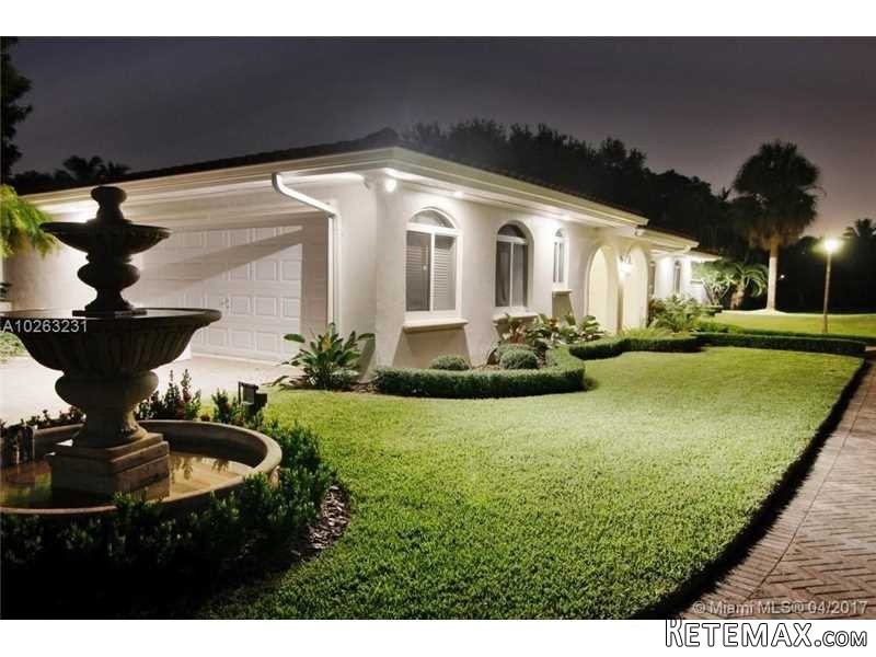 4 bedroom House For Sale: 11980 SW 87..