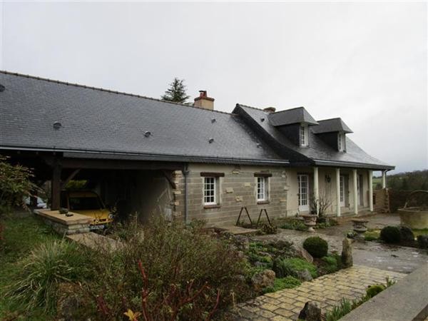 Charatcer Longere With Great Views