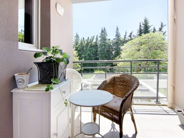 2 bedroom apartment in the center of..