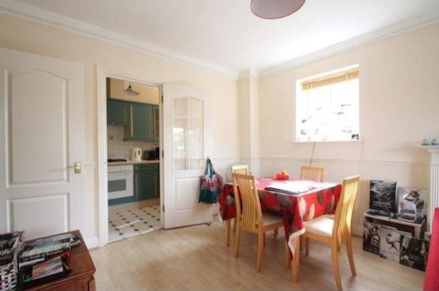 1 bed flat to rent - 2