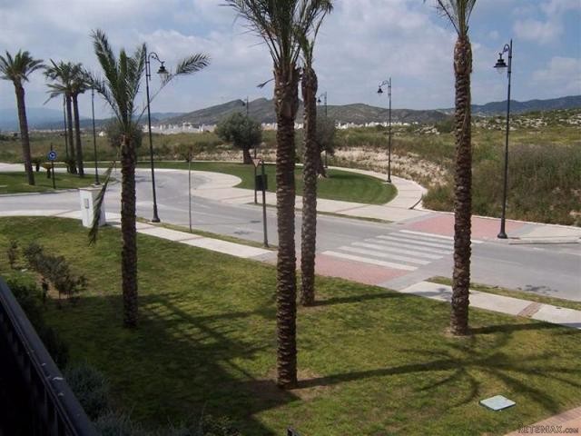 2 bedroom Apartment For Sale: 1st..