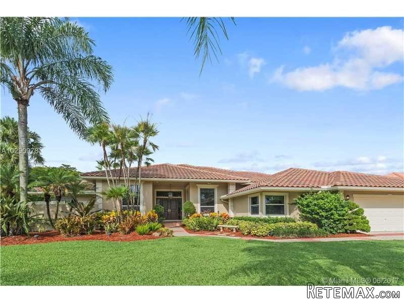 5 bedroom House For Sale: 388 Coconut..