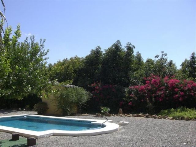 Villa - Cosy 2 bedroom, 1 bathroom.. - 2