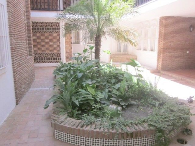 2 Bed Apartment for sale in Calahonda - 2