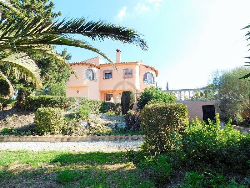 Large Beautiful Villa With Sea And..