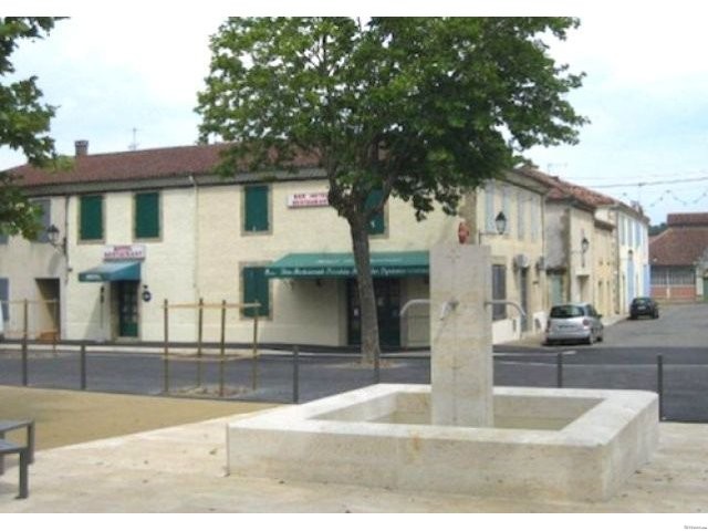 Nice Small Hotel In Gers Village