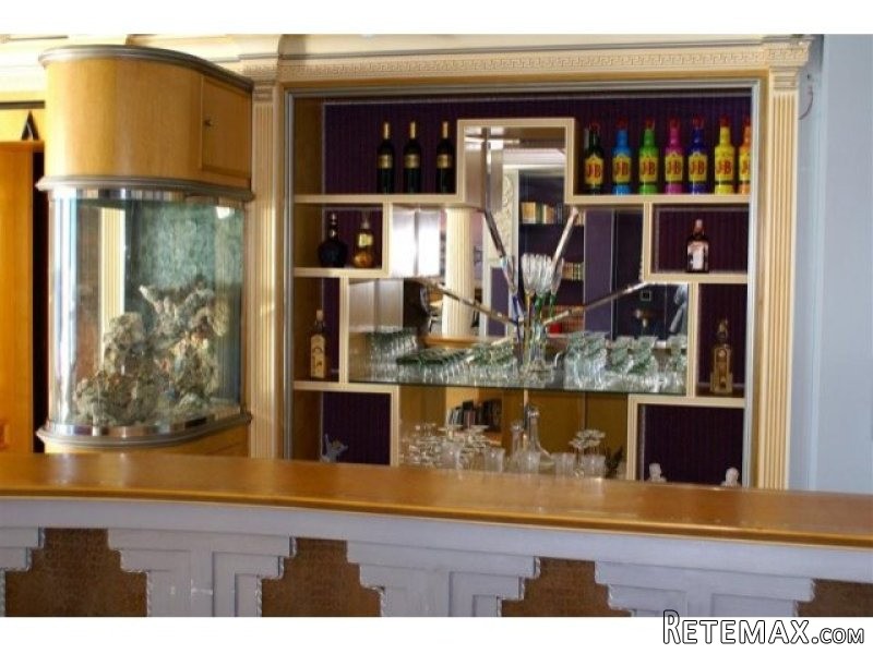 3 bedroom, 3 bathroom Apartment 250m2 - 2