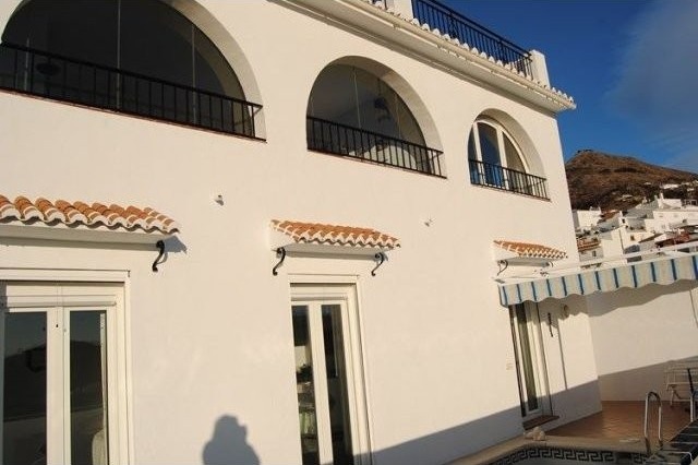 Town House for Sale in Competa, Competa..
