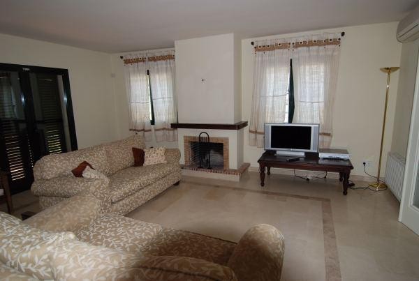 3 bedroom Semi-Detached Villa For Sale:.. - 2