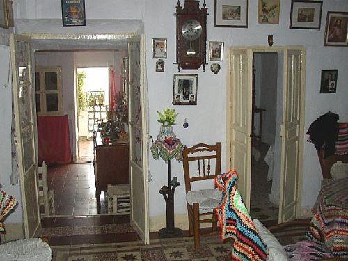 Town House - Large townhouse in need of.. - 2