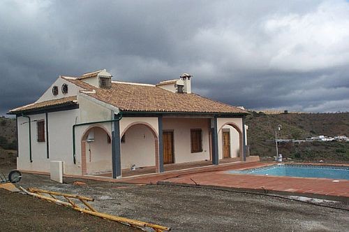 Villa - This family house is located..