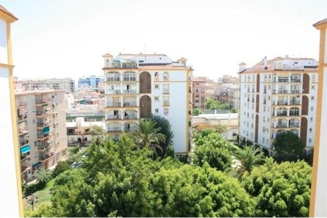 Apartment - Located right in the centre..