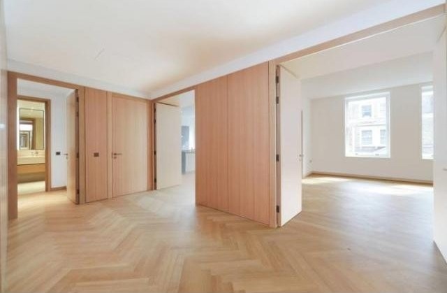 2 bed flat to rent in De Vere Gardens.. - 2