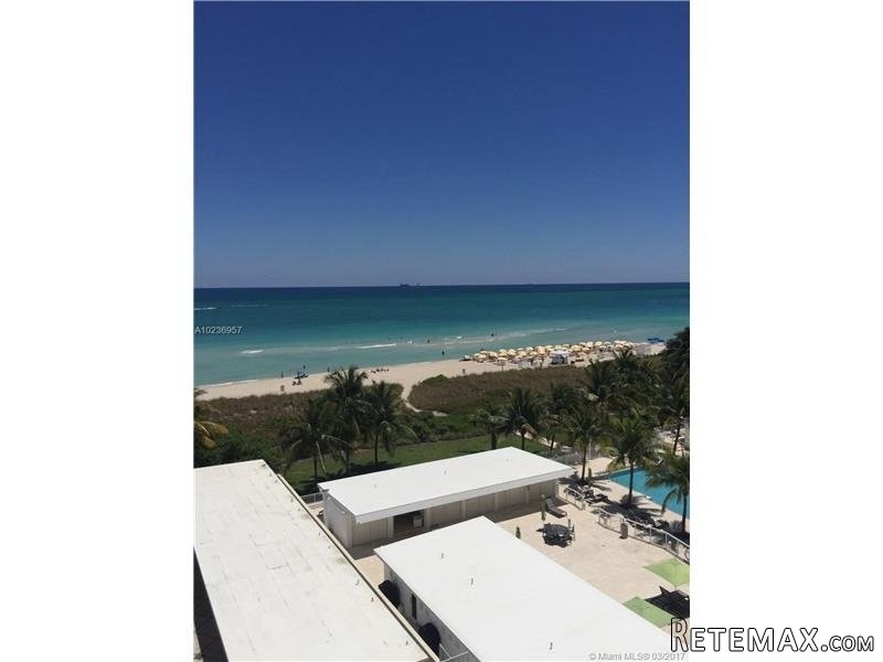 2 bedroom Flat For Sale: 5001 Collins..