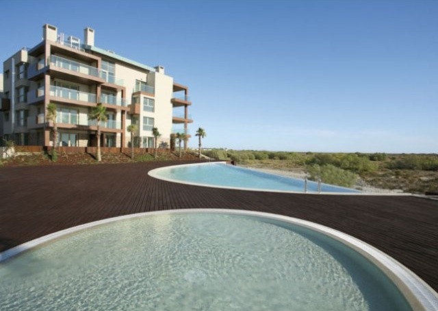 1 Bedroom Beach Apartment at Troia..