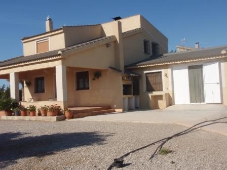 4 BEDROOM FINCA IN VALLE DEL SOL.. - 2