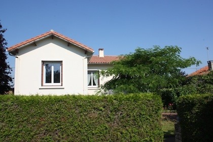 Spacious house with a beautiful garden - 2