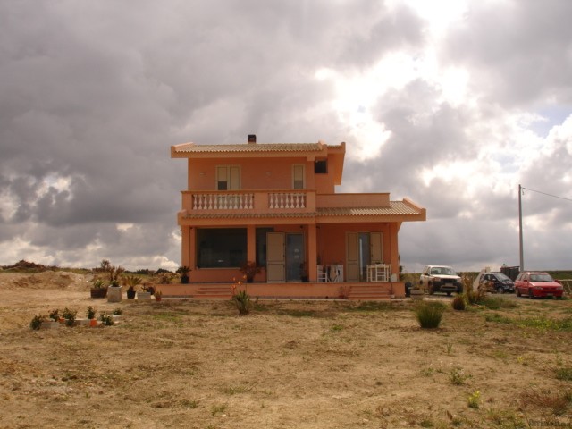 Villa - For Sale - Other areas in Italy..