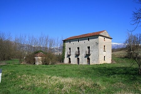 Stunning detached property with land..