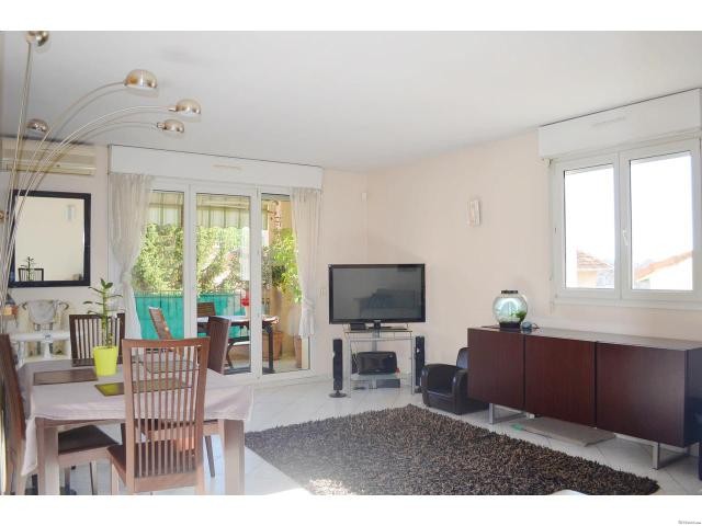 Fantastic, bright three bed