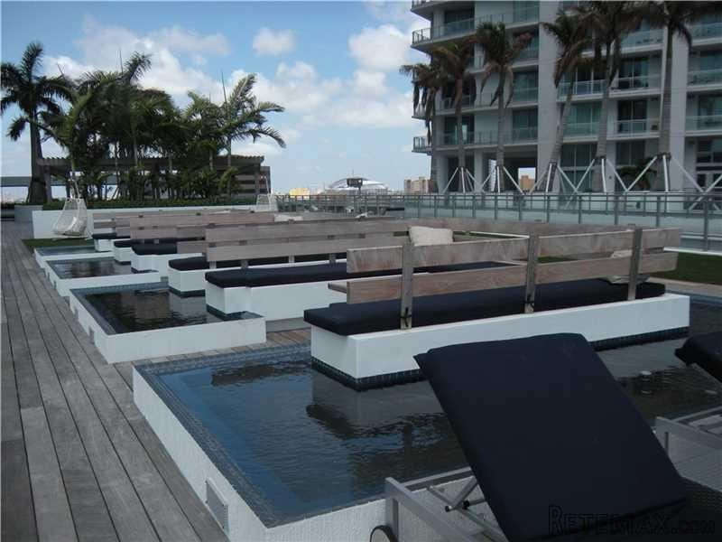 1 bedroom Flat For Sale: 92 SW 3 St #..