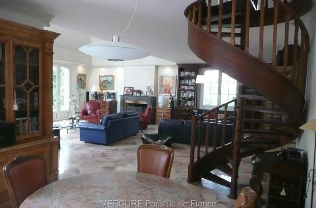 5 bedroom House For Sale: 92380 GARCHES - 2