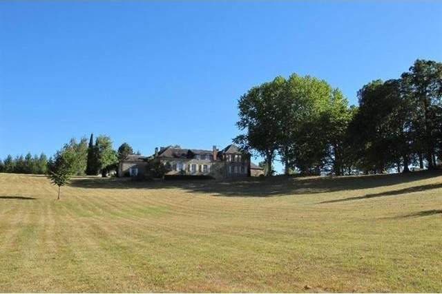 10 bedroom House For Sale: 19100 CAUSSE.. - 2