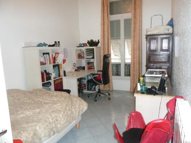 Bourgeois apartment near seafront - 2