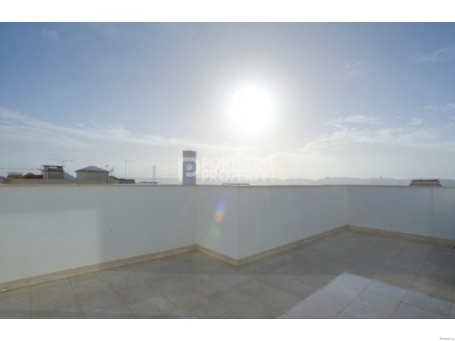 4 Bedroom Duplex Near the City Centre.. - 2