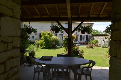 Beautiful longère with outbuildings and.. - 2