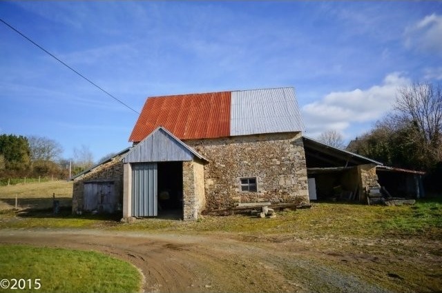 Stone House To Renovate - 2