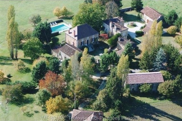 11 bedroom Character For Sale: 47510..