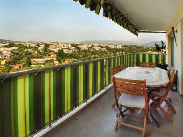 2 bedroom apartment in elevated..