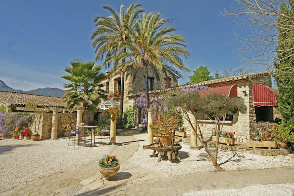 2 Bedroom Luxury Finca for sale in Jalon