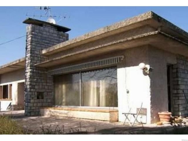 Architect Designed Villa with Pool