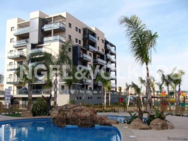 BEACHFRONT APARTMENT WITH MAGNIFICENT..