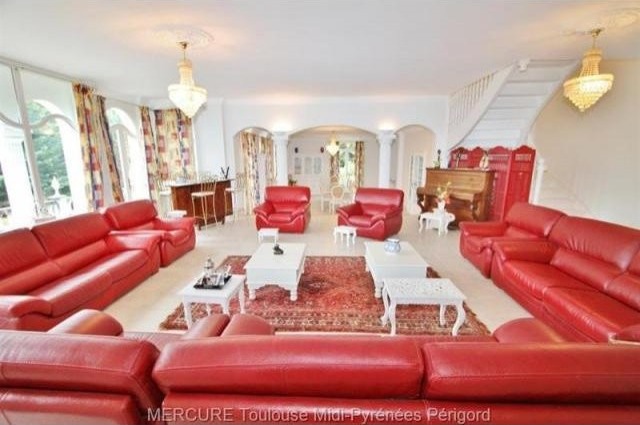 5 bedroom Villa For Sale: 24000 DORDOGNE - 2