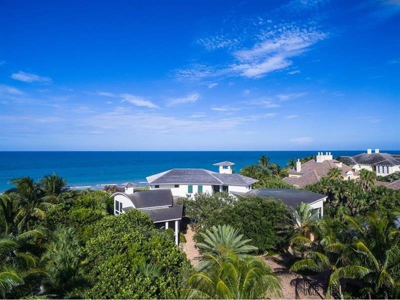 6 bedroom House For Sale: 191 Beachside..