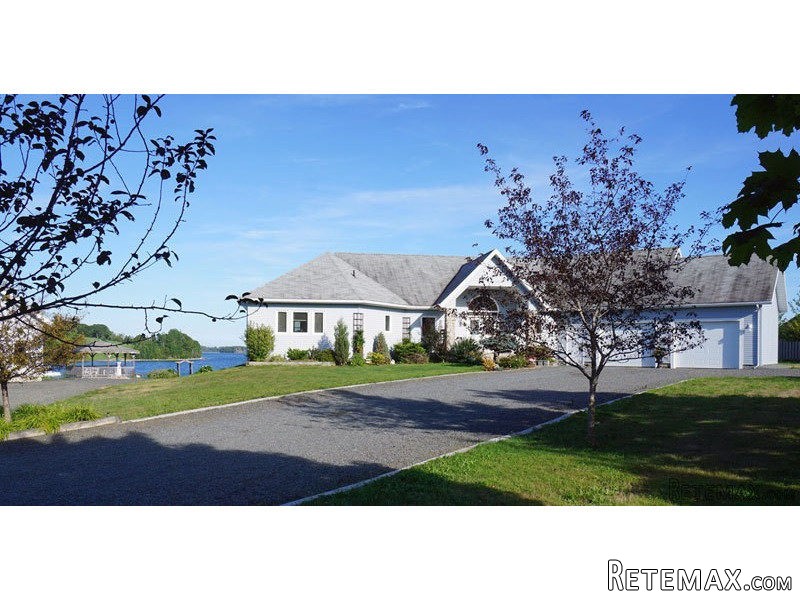 3 bedroom House For Sale: 55 Heron..