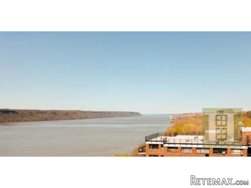 Apartment For Sale:2621 PALISADE.. - 2