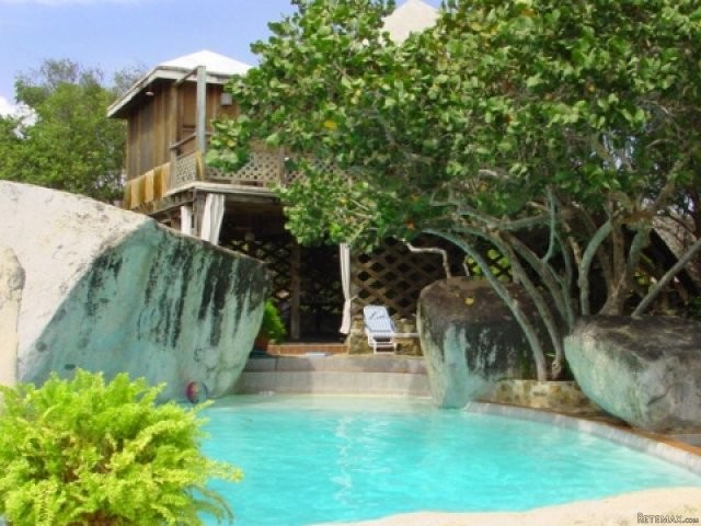 Virgin Gorda Virgin Islands, British 4..
