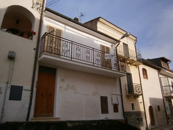 CAVATE TOWNHOUSE