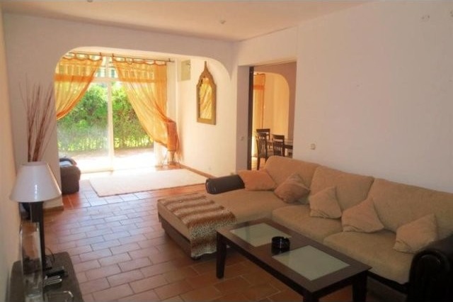 2 Bed Apartment for sale in Marbella