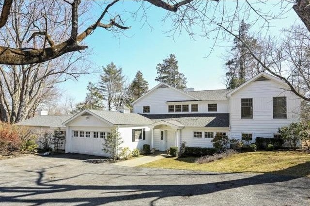 4 bedroom Residence For Sale: Armonk..