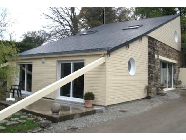 Nice House in Hamlet Location