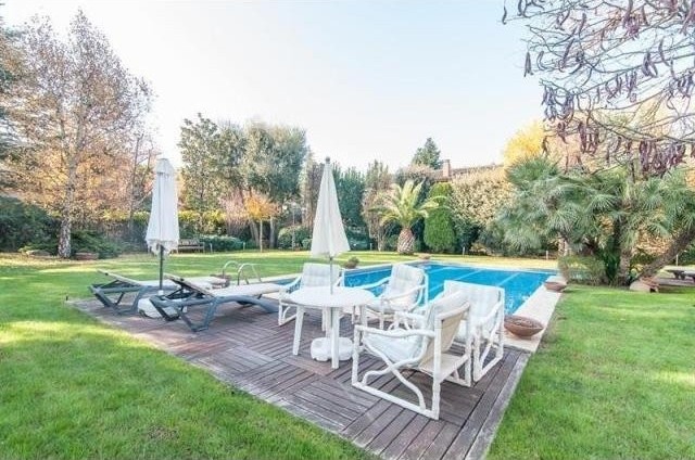 6 bedroom Detached House For Sale:.. - 2