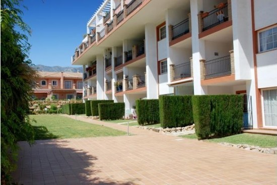 2 Bed Apartment for sale in Mijas Golf