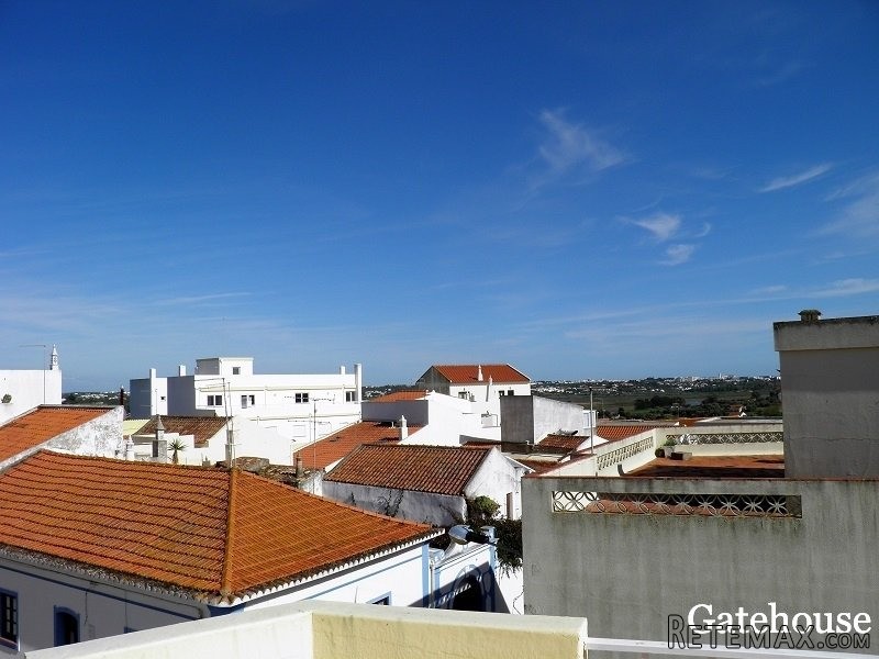 Building With 2 Apartments For Sale In.. - 2