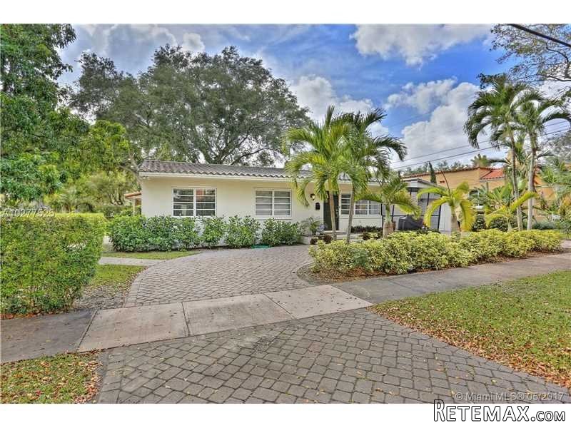 3 bedroom House For Sale: 912 Genoa St - 2